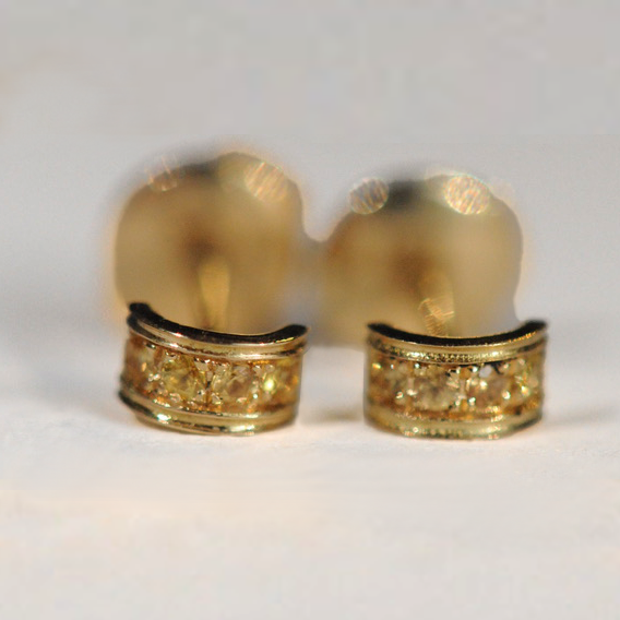 Boucles “Gramme”, Or Jaune, Saphir Jaune
