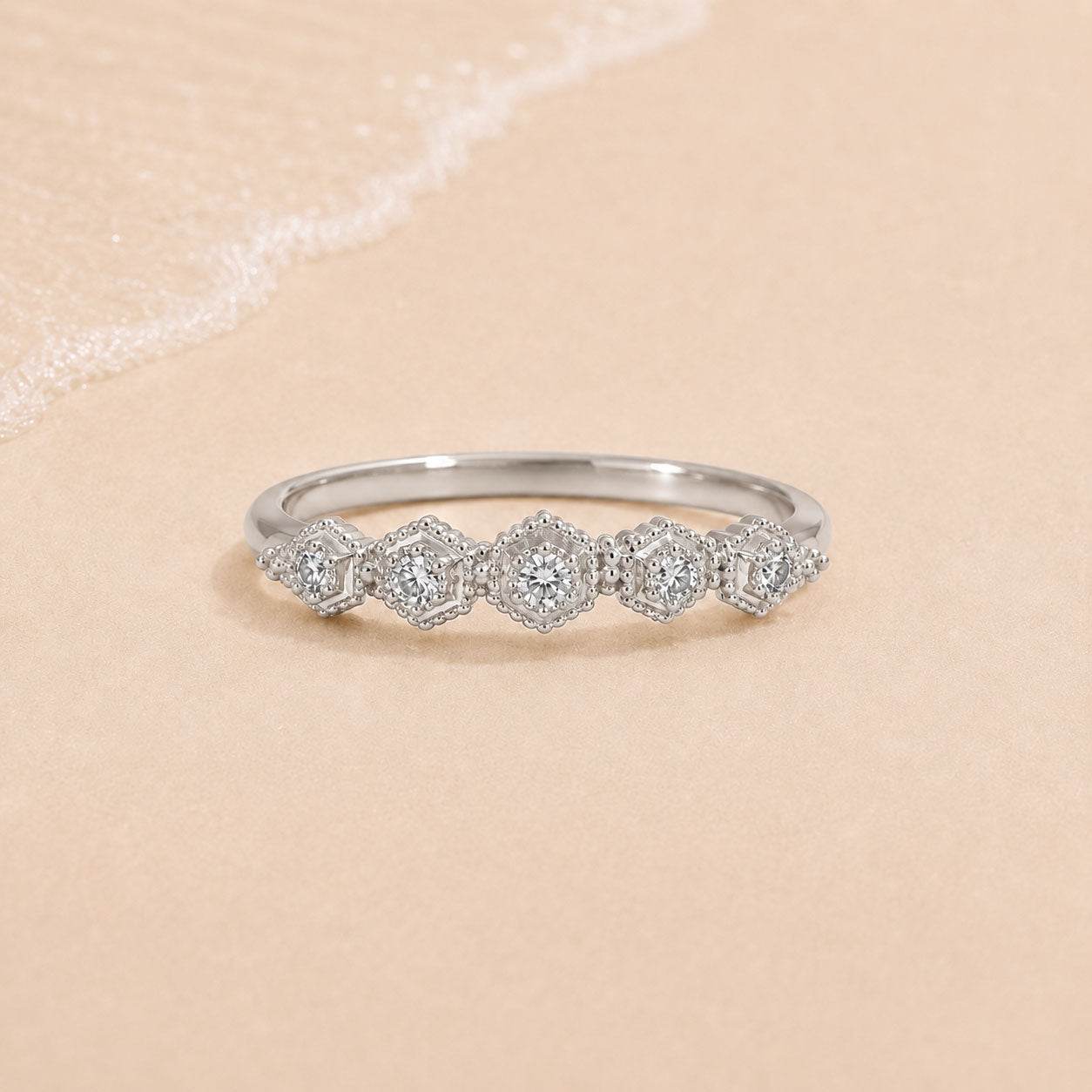 Alliance Stellaire, Or blanc, diamants