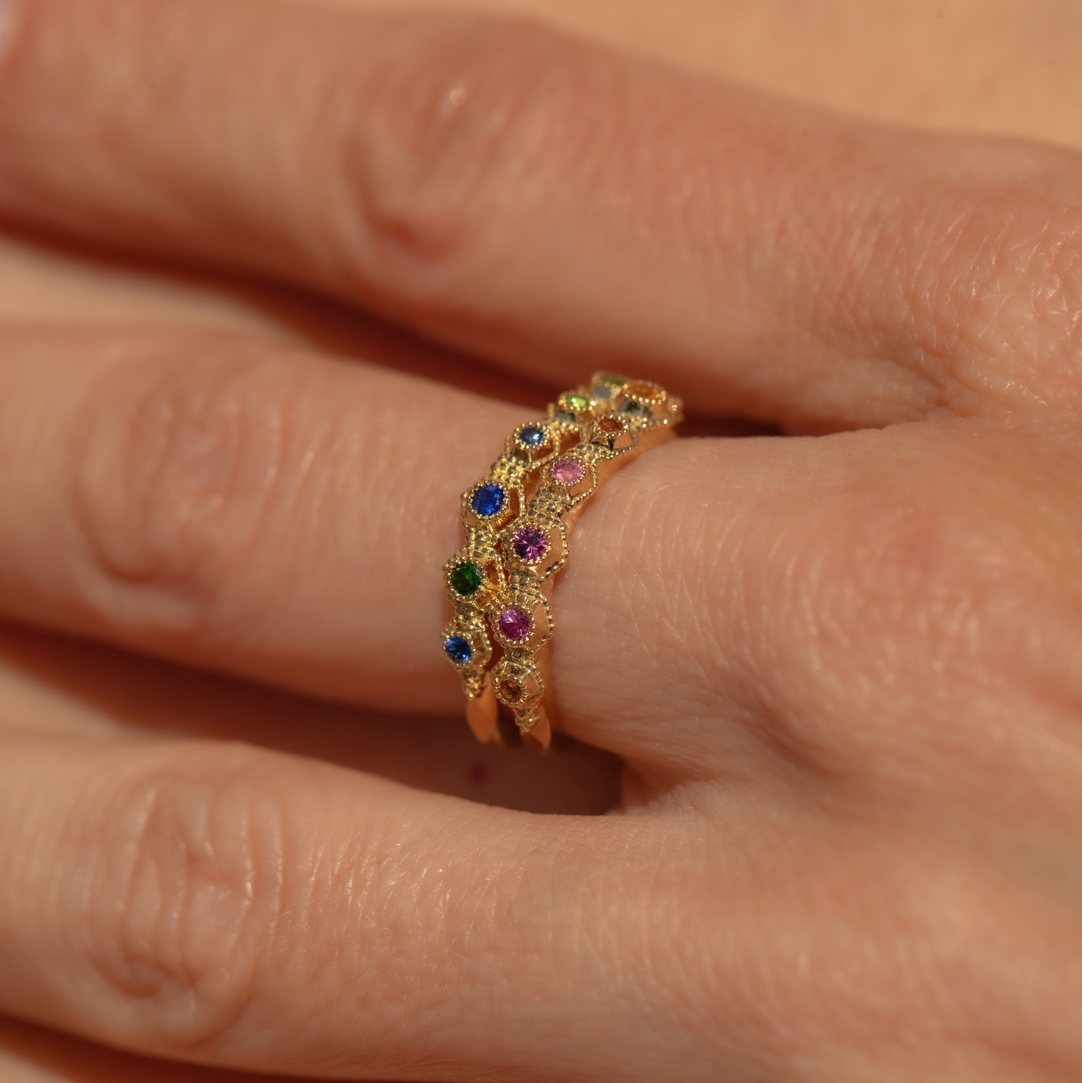 Stellar Ring, Yellow Gold, Ruby Gradient, Pink Sapphires, Spessartite Garnets
