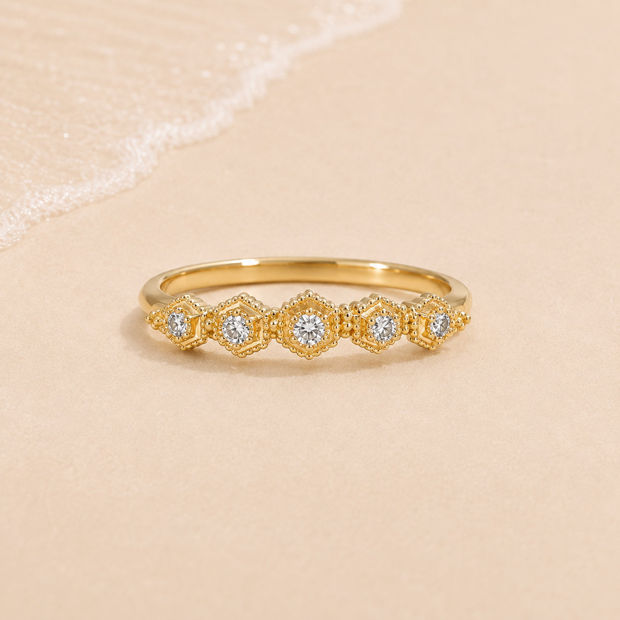 Alliance Stellaire, Or jaune, diamants